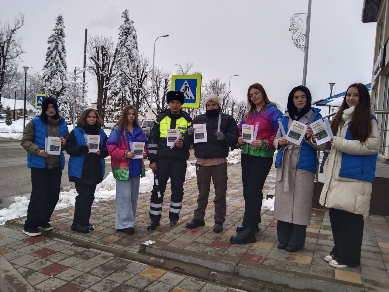 «Засветись! Стань заметней на дороге!» «Засветись! Стань заметней на дороге!»