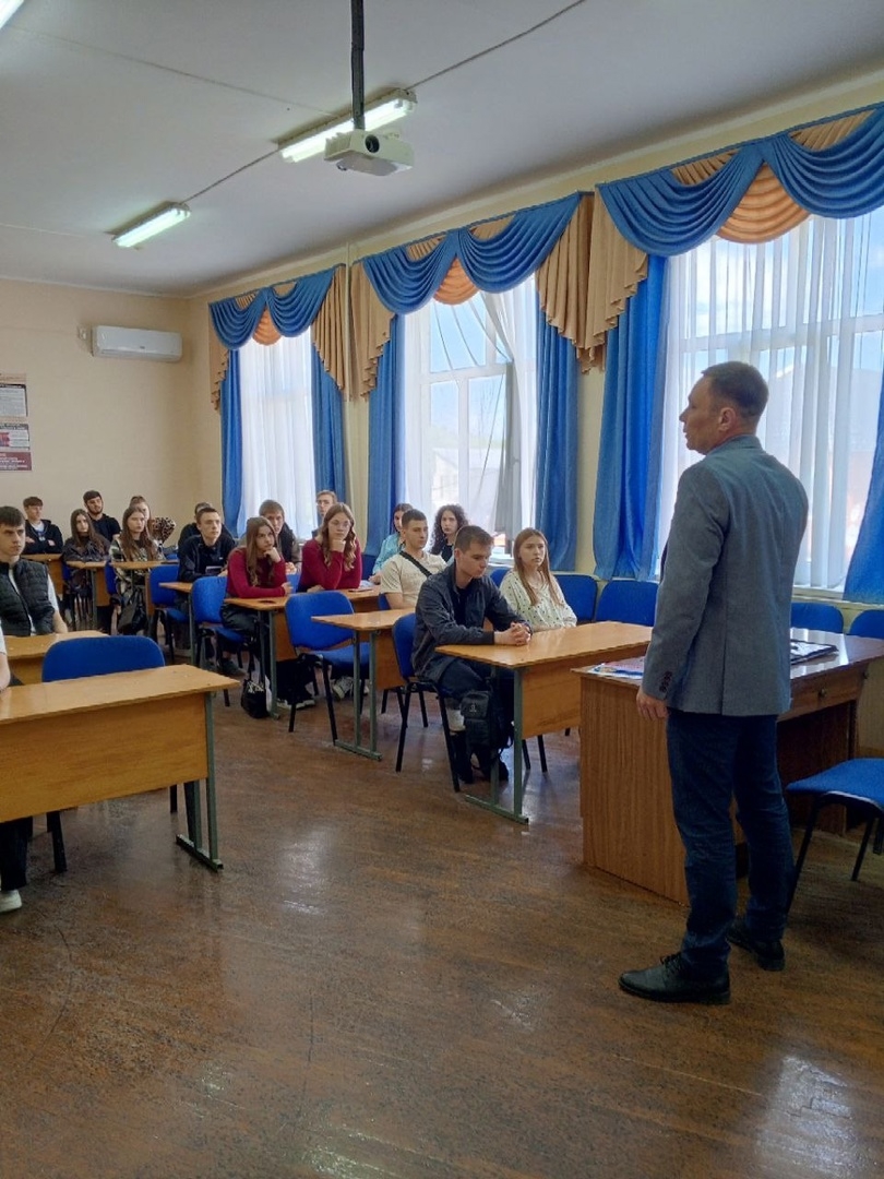 Встреча студентов с представителем управления Пограничной службы ФСБ России по Краснодарскому краю в г. Сочи Встреча студентов с представителем управления Пограничной службы ФСБ России по Краснодарскому краю в г. Сочи