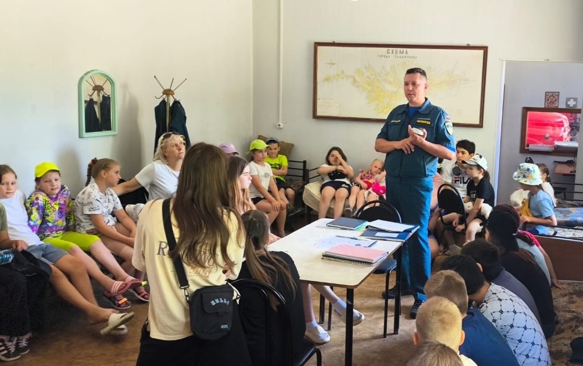 Профэкспедиция в профессию «Пожарный» Профэкспедиция в профессию «Пожарный»