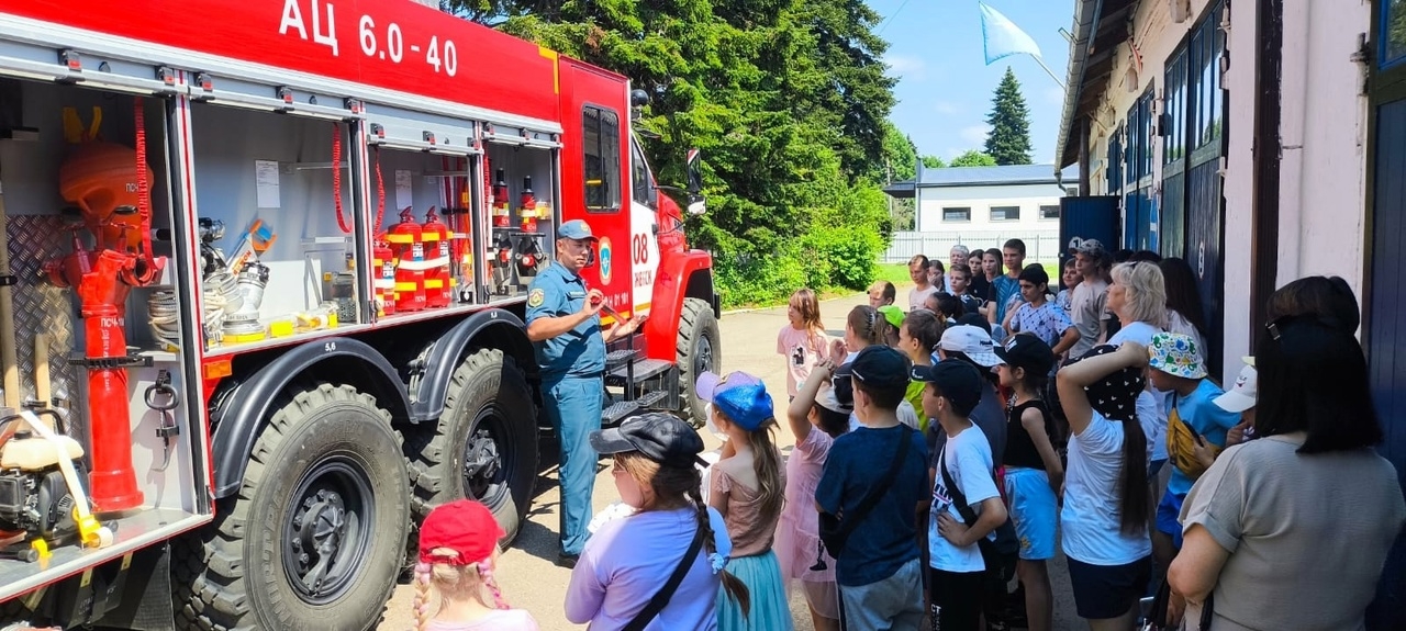 Профэкспедиция в профессию «Пожарный» Профэкспедиция в профессию «Пожарный»