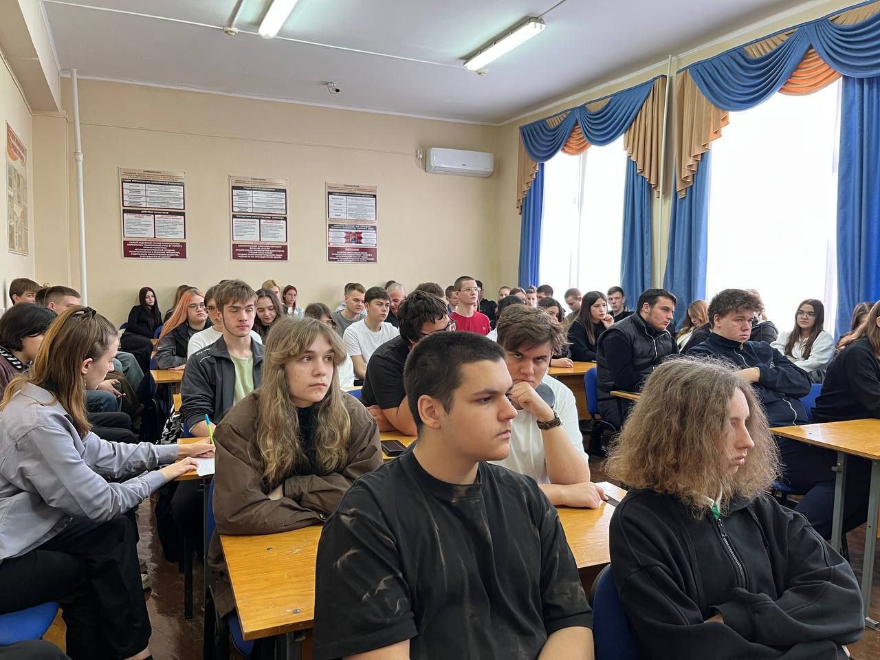 UversitySkateboards25