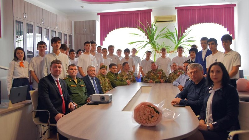 Диалоги с героями Диалоги с героями