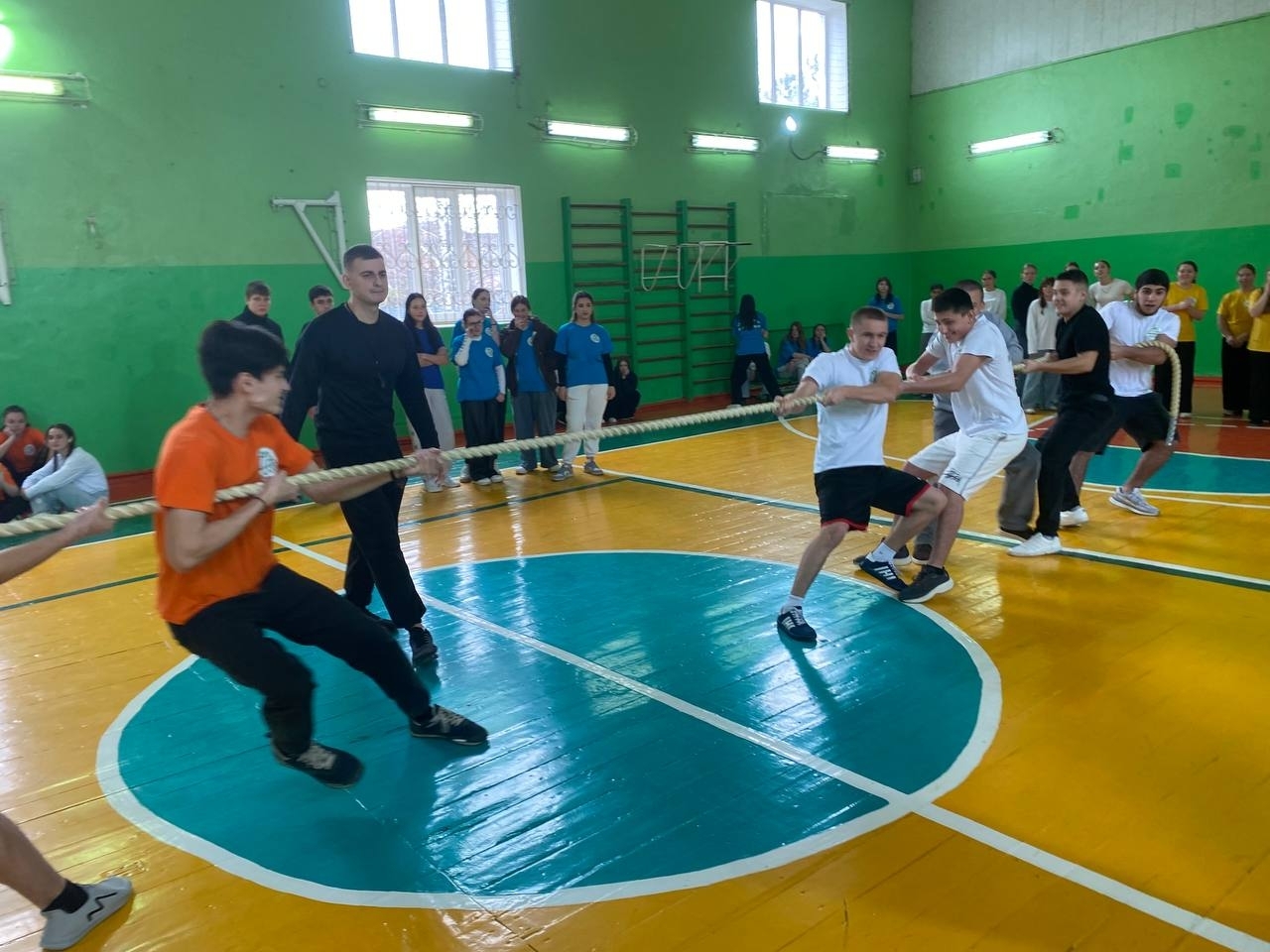 ������������ �� ������������� ������: "����, ����, �������!"