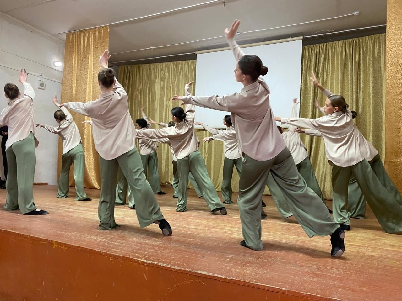 ���� ����������