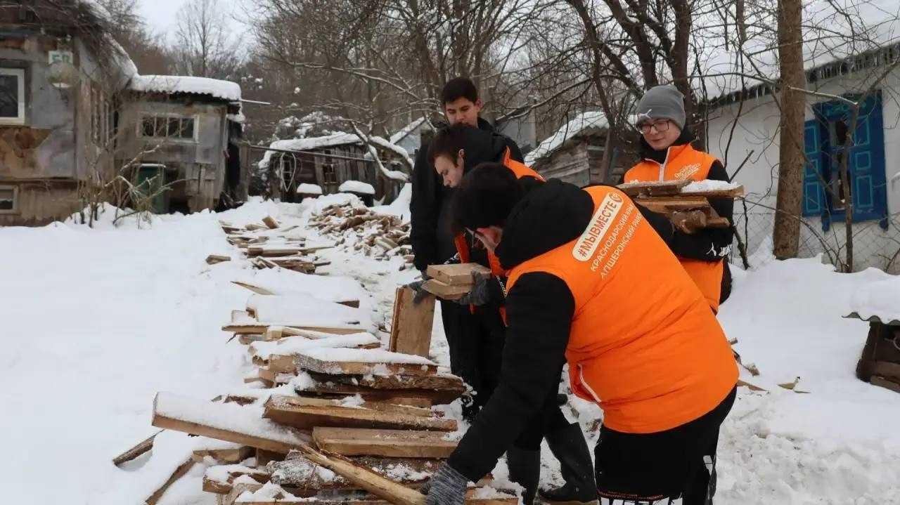 Акция "Согреем сердца" Акция "Согреем сердца"