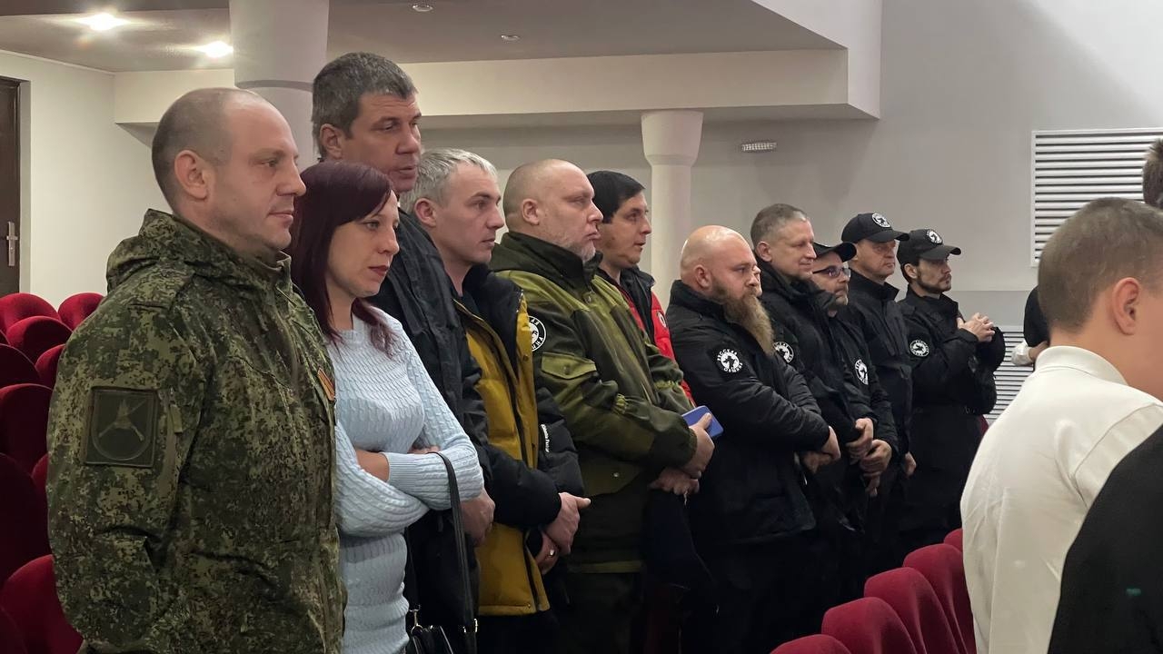  �������, ����������� 83-� ��������� ������������ ������������ ������ �� �������-���������� �����������.