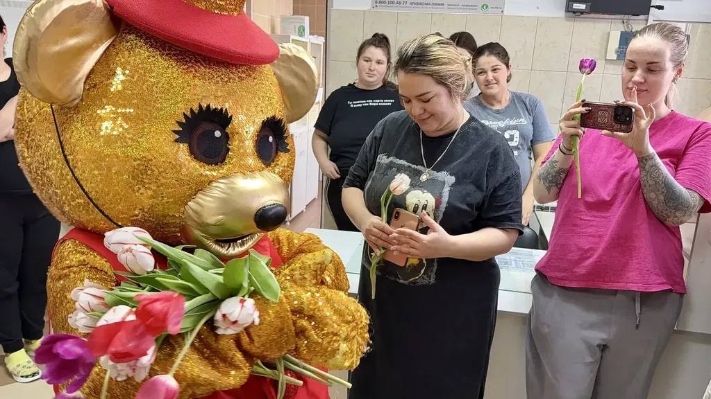 ����� "����� ����"