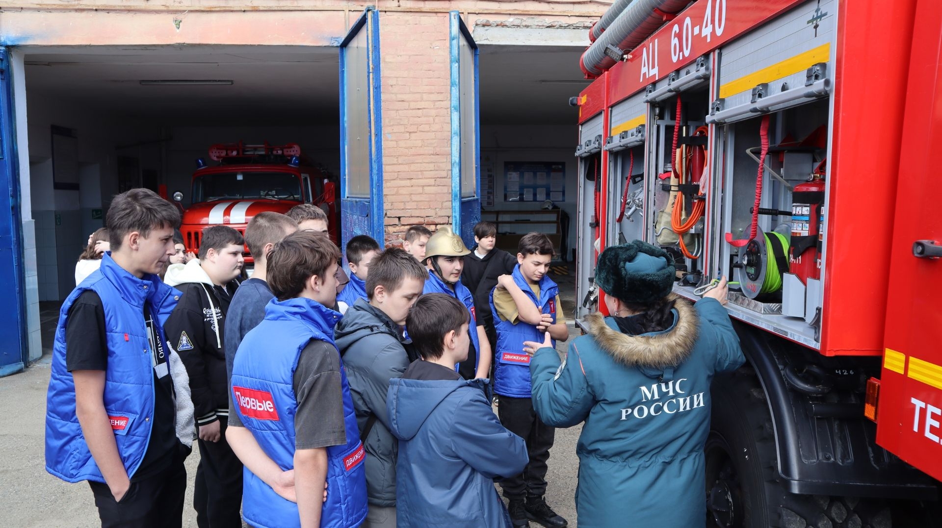 Профэкспедиция в профессию "Пожарный" Профэкспедиция в профессию "Пожарный"